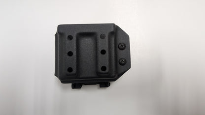 AR-15 magazine carrier
